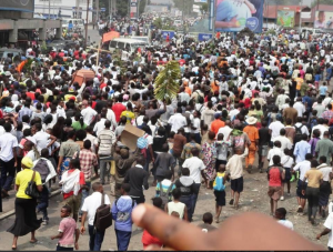 Crowd in Goma celebrating
